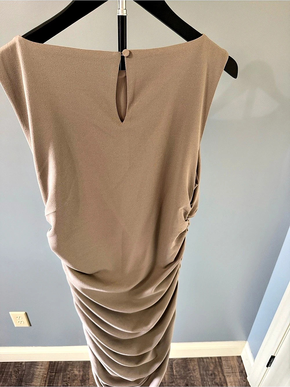Abercrombie & Fitch Ruched Midi Dress in Brown Size Large Like New